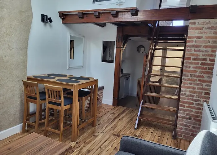 Au Pied De La Forteresse Châtel-sur-Moselle