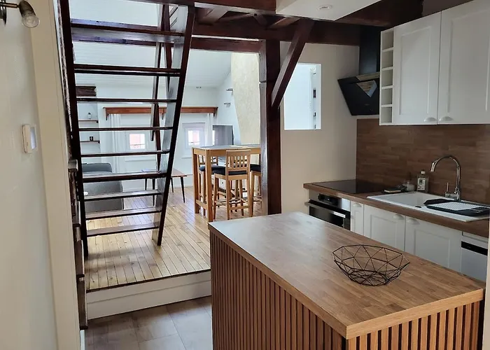 Au Pied De La Forteresse Appartement *